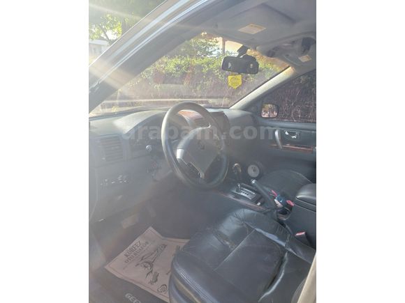 Kamuflaj boyalı Sorento. motor arızalı. Açıklamayı oku