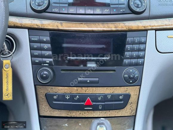 E 200 KOMP. AVANGERDE PANAROMİK CAM TAVAN..