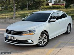 HATASIZ BOYASIZ VW JETTA 1.2 TSI COMFORTLİNE DSG VİTES YENİ KASA