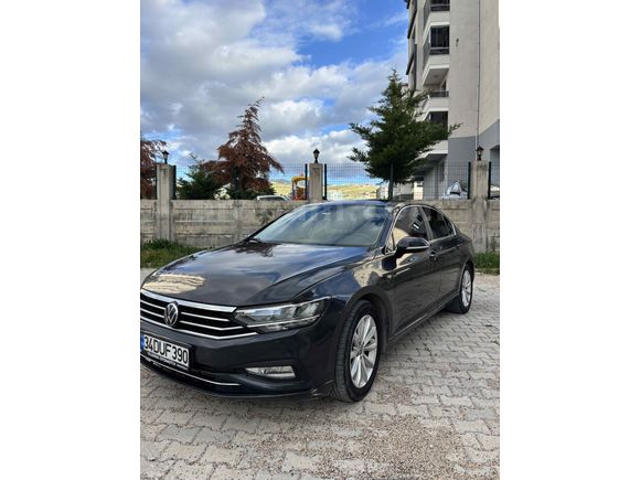 Tertemiz sahibinden Volkswagen Passat 1.5 TSi Business 2020 Model 2021 çıkışlı 
 yeni logo yeni dijital klimalı 