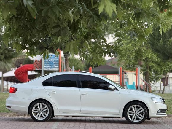 "SADECE 172 BİNDE"SANRUFLU HATASIZ BOYASIZ KAYITSIZ 2015 JETTA