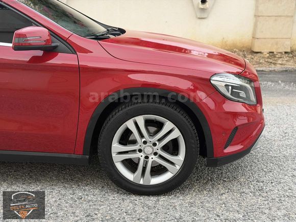MERCEDES GLA URBAN 2015 MODEL C.TAVAN