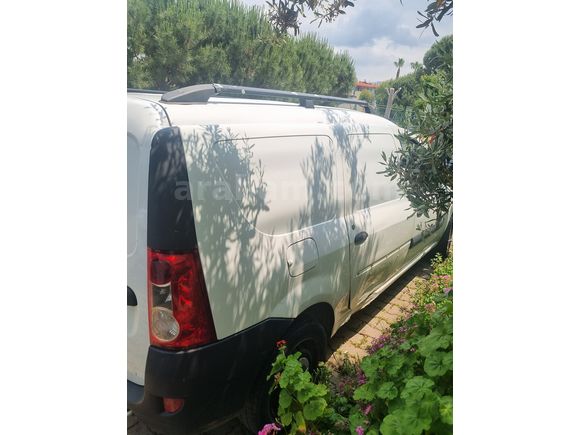Sahibinden Dacia Logan 1.5 DCi Ambiance 2011 Model 