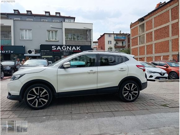 NİSSAN QASHGAİ 1.6 DCİ PLATİNUM PREMİNUM PACK X-TRONİC CAM TAVAN