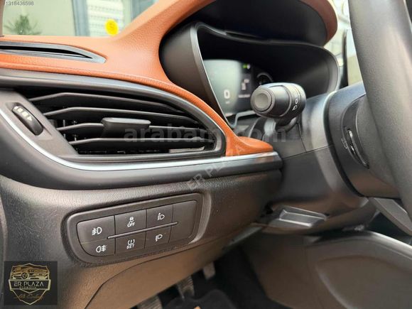 ER PLAZADAN 2024 EGEA 1.4 LİMİTED 48 BİN KM SERVİS BAKIMLI