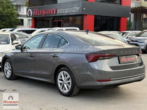 RUŞAN'dan 2023 Octavia 1.5e-Tec Premium 150HP HATASIZ BOYASIZ