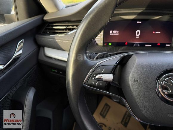 RUŞAN'dan 2023 Octavia 1.5e-Tec Premium 150HP HATASIZ BOYASIZ