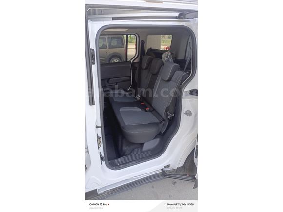 Sahibinden Ford Tourneo Courier 1.5 EcoBlue Titanium 2025 Model
