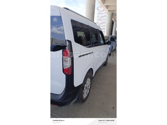 Sahibinden Ford Tourneo Courier 1.5 EcoBlue Titanium 2025 Model