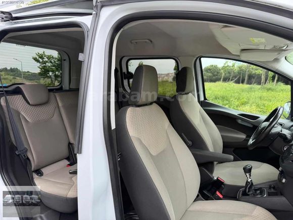 AZİZOĞLU'DAN 2020 FORD COURİER 1.5 TDCI TİTANİUM EMSALSİZ
