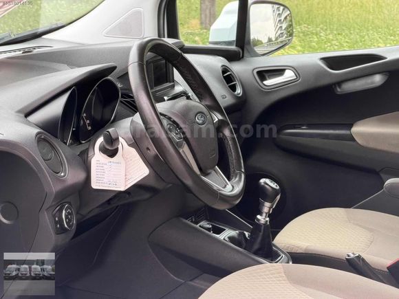 AZİZOĞLU'DAN 2020 FORD COURİER 1.5 TDCI TİTANİUM EMSALSİZ