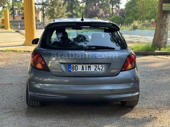 Peugeot 207 1.4 HDI·