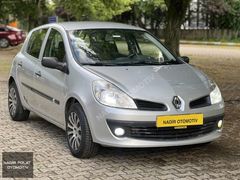TEMİZ BAKIMLI KLİMALI RENAULT CLİO 1.5 DCİ K.KART 12 AY TAKSİTLE