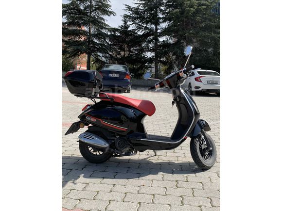 Yer uçağı Kuba AZ 50 