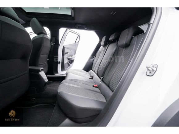 2025 PEUGEOT 2008 ALLURE CAM TAVAN