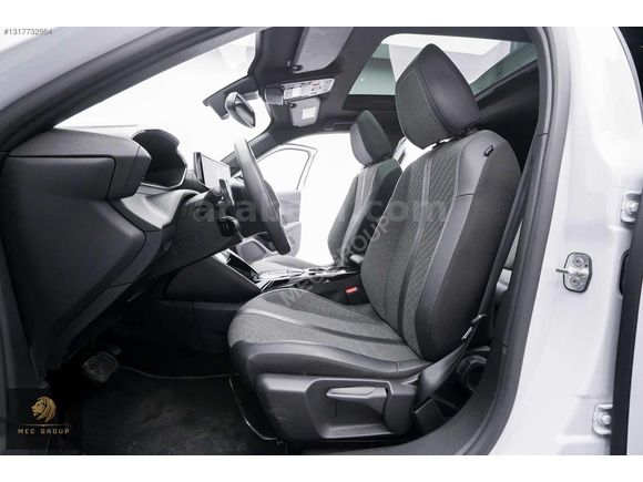 2025 PEUGEOT 2008 ALLURE CAM TAVAN