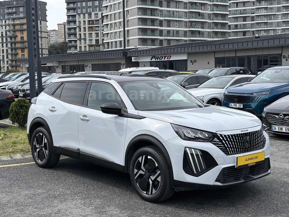 PEUGEOT 2008 2025_MODEL_CAM TAVAN_34BİNDE