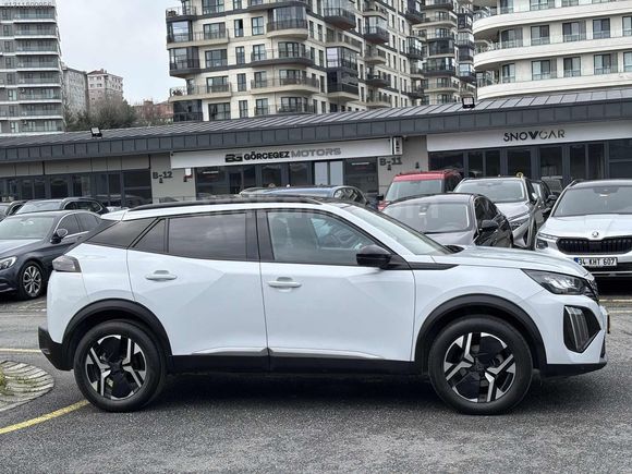 PEUGEOT 2008 2025_MODEL_CAM TAVAN_34BİNDE