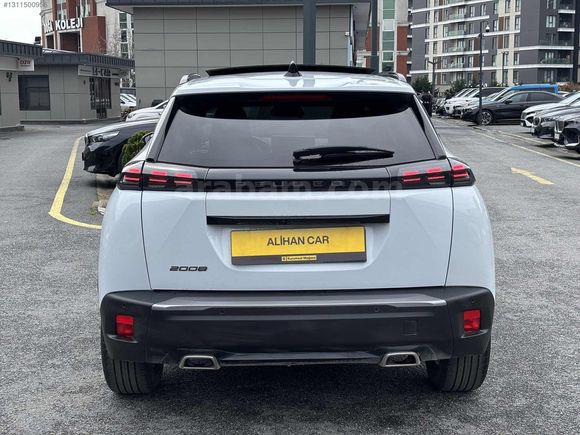 PEUGEOT 2008 2025_MODEL_CAM TAVAN_34BİNDE