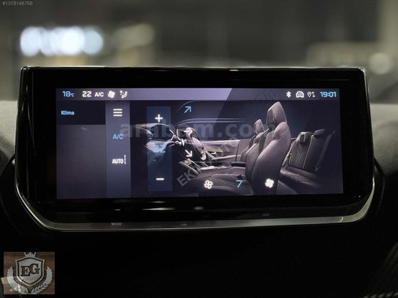 13.000 KM+BOYASIZ+CAMTAVAN+HAYALET+NAVİ+GERİGÖRÜŞ+CARPLAY+20KDV