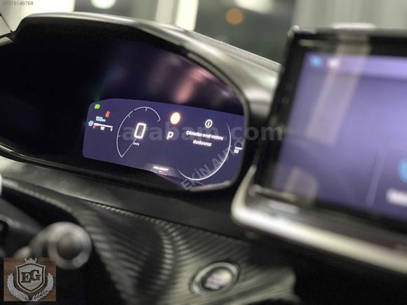 13.000 KM+BOYASIZ+CAMTAVAN+HAYALET+NAVİ+GERİGÖRÜŞ+CARPLAY+20KDV