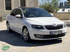 SKODA OCTAVIA ELEGANCE CR CAM TAVAN İÇ BEJ 17 JANT KREDI KART 12