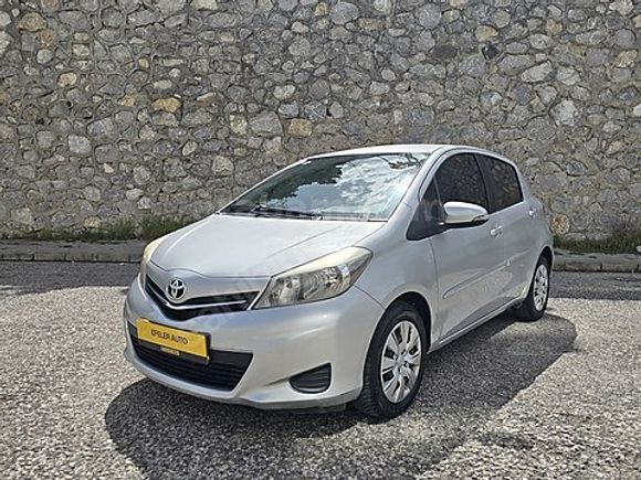 SATILIK HATASIZ BOYASIZ OTOMATİK DÜŞÜK KM YARİS
