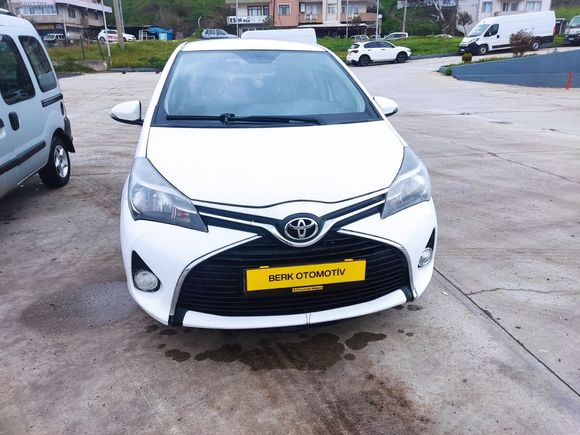 Degisensiz Toyota Yaris Gün Special otomatik vites