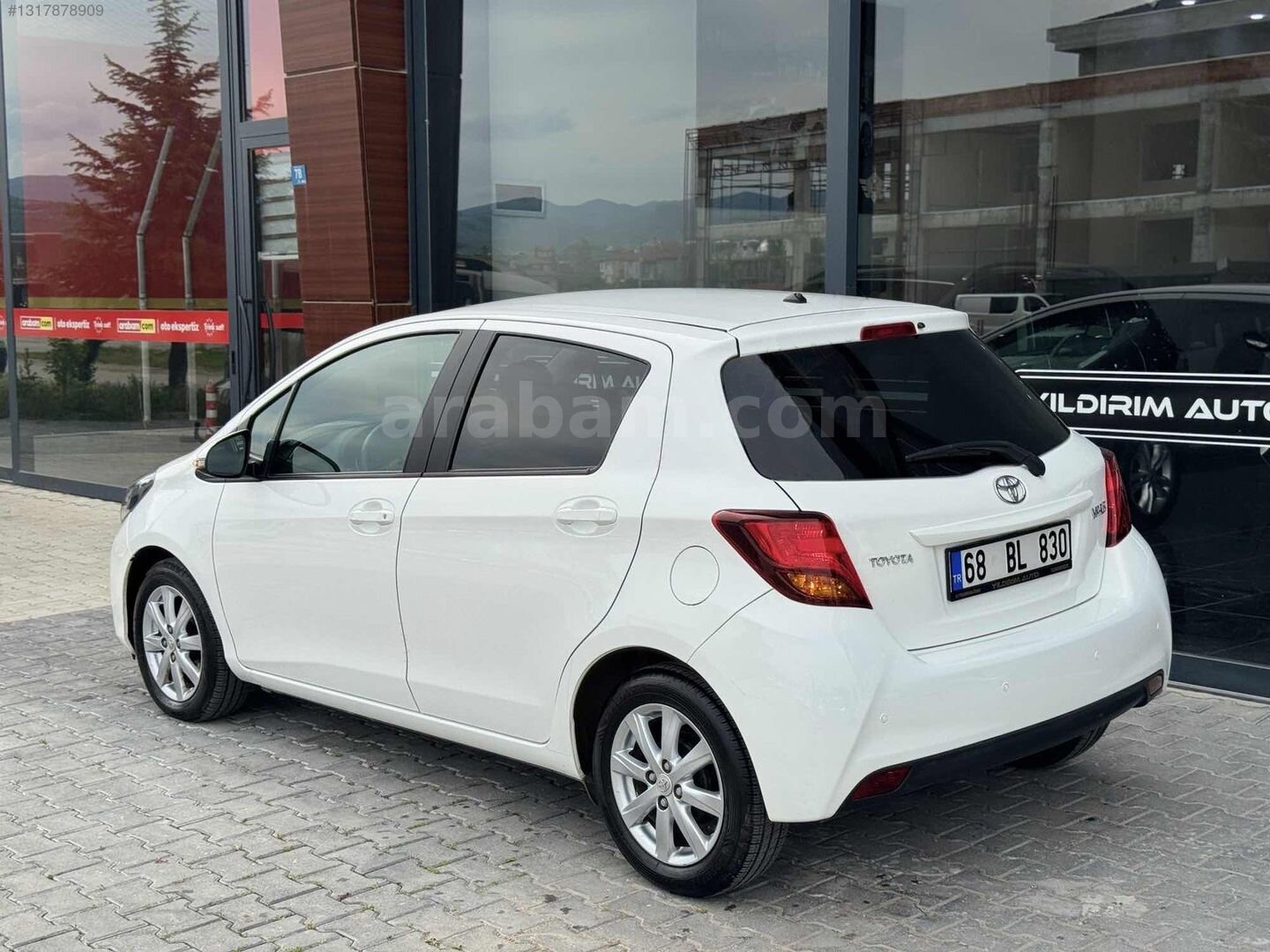 Galeriden Toyota Yaris 1.33 Fun Special 2016 Model Afyonkarahisar 55.000 km Beyaz 7