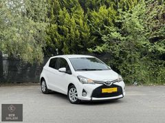 Düşük kmli&Otomatik vites&Masrafsız Toyota Yaris Makyajlı