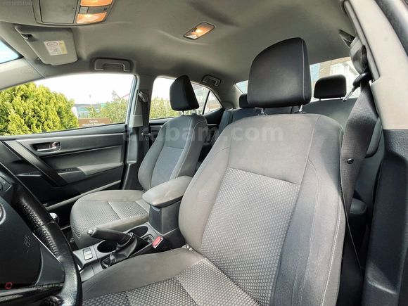 ÇALIŞLAR CENTER-2018-COROLLA-186km- DİZEL-TOUCH-DEĞİŞENSİZ