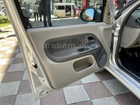 BAŞGÜLDEN 2012 DEĞİŞENSİZ SYMBOL 1.2 16 VALF LPG Lİ BAKIMLI