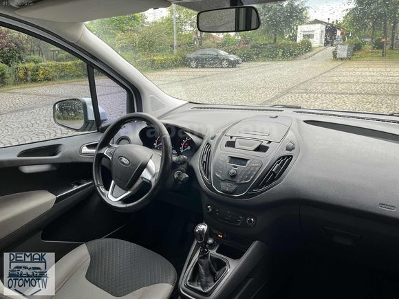 DEMAK OTOMOTİV'DEN-2020-FORD-TOURNEO-COURIER-1.5-DÜŞÜK-KM-100HP