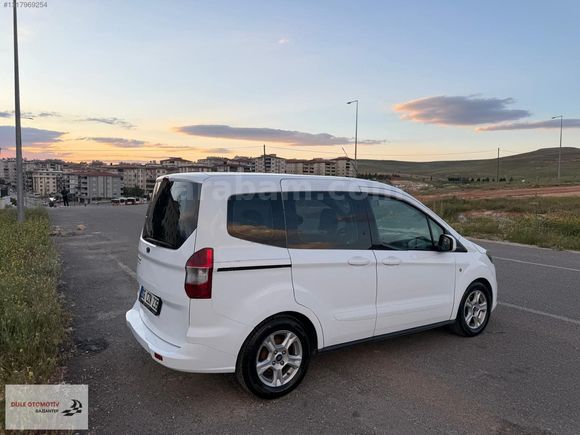 2022 MODEL FORD TOURNEO COURİER 100 HP COK TEMİZ
