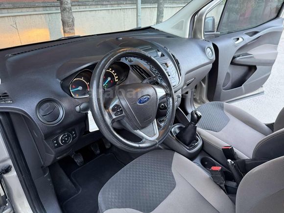 "FY OTOMOTİV"OTOMOBİL RUHSATLI-DÜŞÜK KM-HATASIZ-ÇİZİKSİZ-