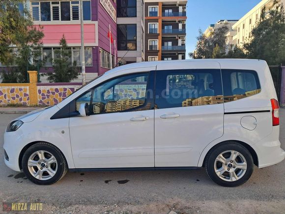 Ford Tourneo Courier