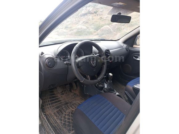 Sahibinden Değisensiz 4x4Dacia Duster 1.5 dCi Laureate 2011 Model