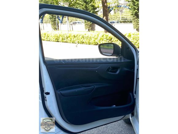 KURTARIR AUTO'DAN 2014 MODEL 1.6 HDI PEUGEOT 301