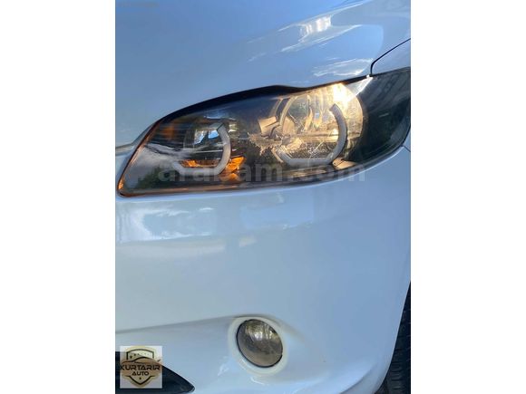 KURTARIR AUTO'DAN 2014 MODEL 1.6 HDI PEUGEOT 301