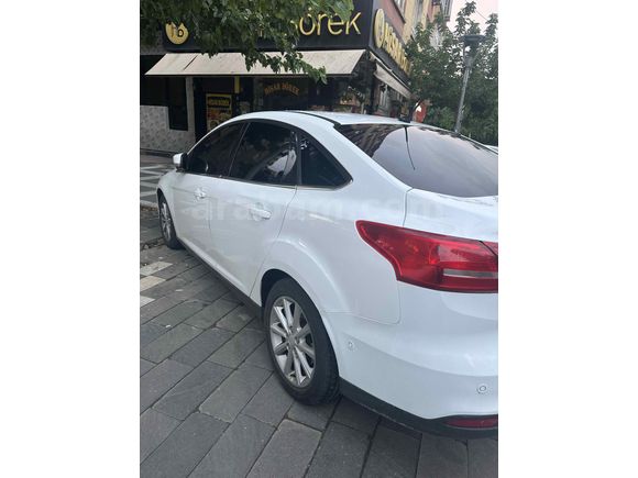 temiz
aile arabası 