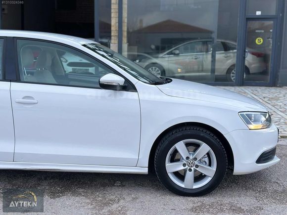 AYTEKİN'DEN__HATASIZ_İÇİ BEJ_2012__JETTA__102'BİN KM_