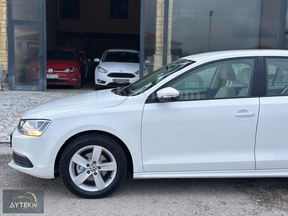 AYTEKİN'DEN__HATASIZ_İÇİ BEJ_2012__JETTA__102'BİN KM_