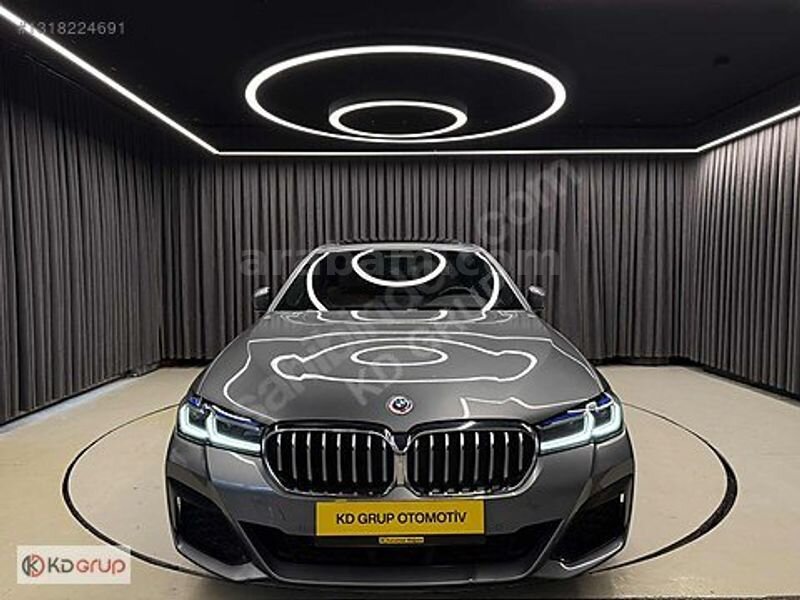 Galeriden BMW 5 Serisi 520i Edition M Sport 2023 Model İstanbul 91.000 km Gri