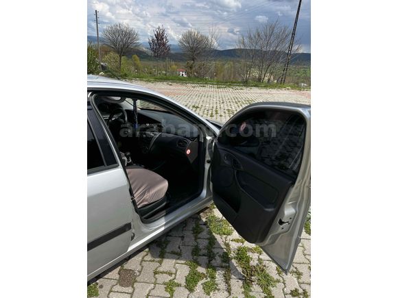 Sahibinden Ford Focus 1.6 Comfort 2003 Model 