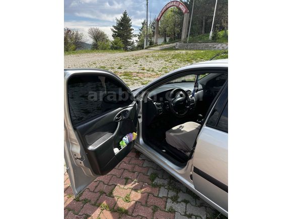Sahibinden Ford Focus 1.6 Comfort 2003 Model 