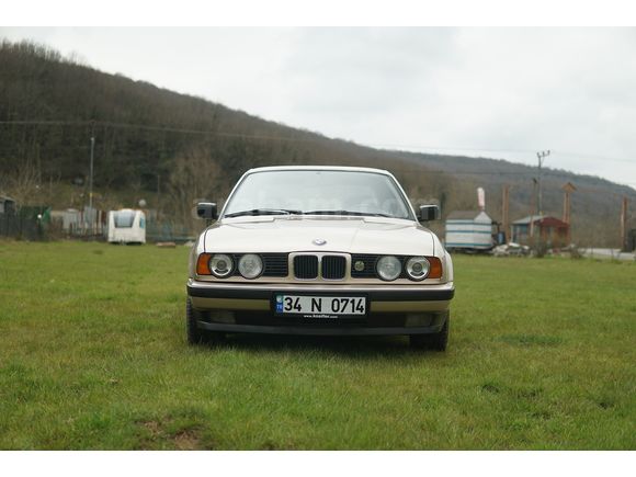 2. Sahibinden BMW 5 Serisi 518i 1991 Model 