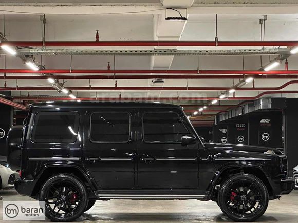 BARAN MOTORS 2022 G 400 D AMG BAYİ BOYASIZ 75.000 KM