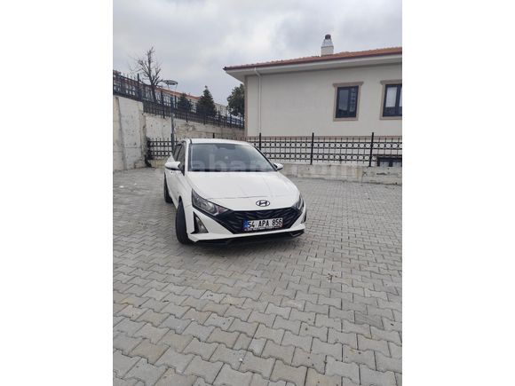 Sahibinden Hyundai i20 1.0 T-GDI Jump 2025 Model Sakarya 30.000 km Beyaz