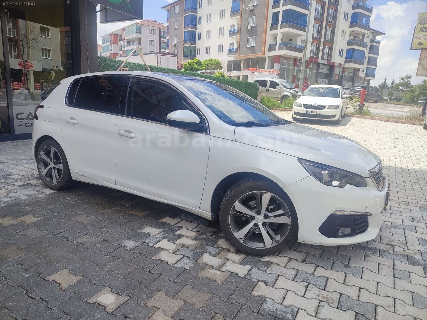 Galeriden Peugeot 308 1.2 PureTech Allure Sport 2020 Model Malatya 172.000 km Beyaz 3