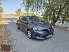 RENAULT CLIO OTOMATİK 81 BİN KM DE
